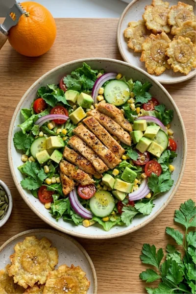 pollo y ensalada